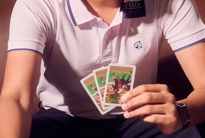 Men’s Nova Blanc polo shirt with modern fit and clean minimalist white design